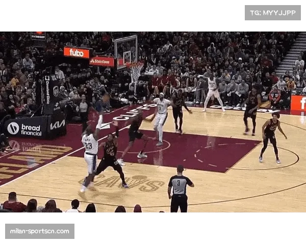 湖人防守强度持续提升 詹眉连线渐入佳境冲冠